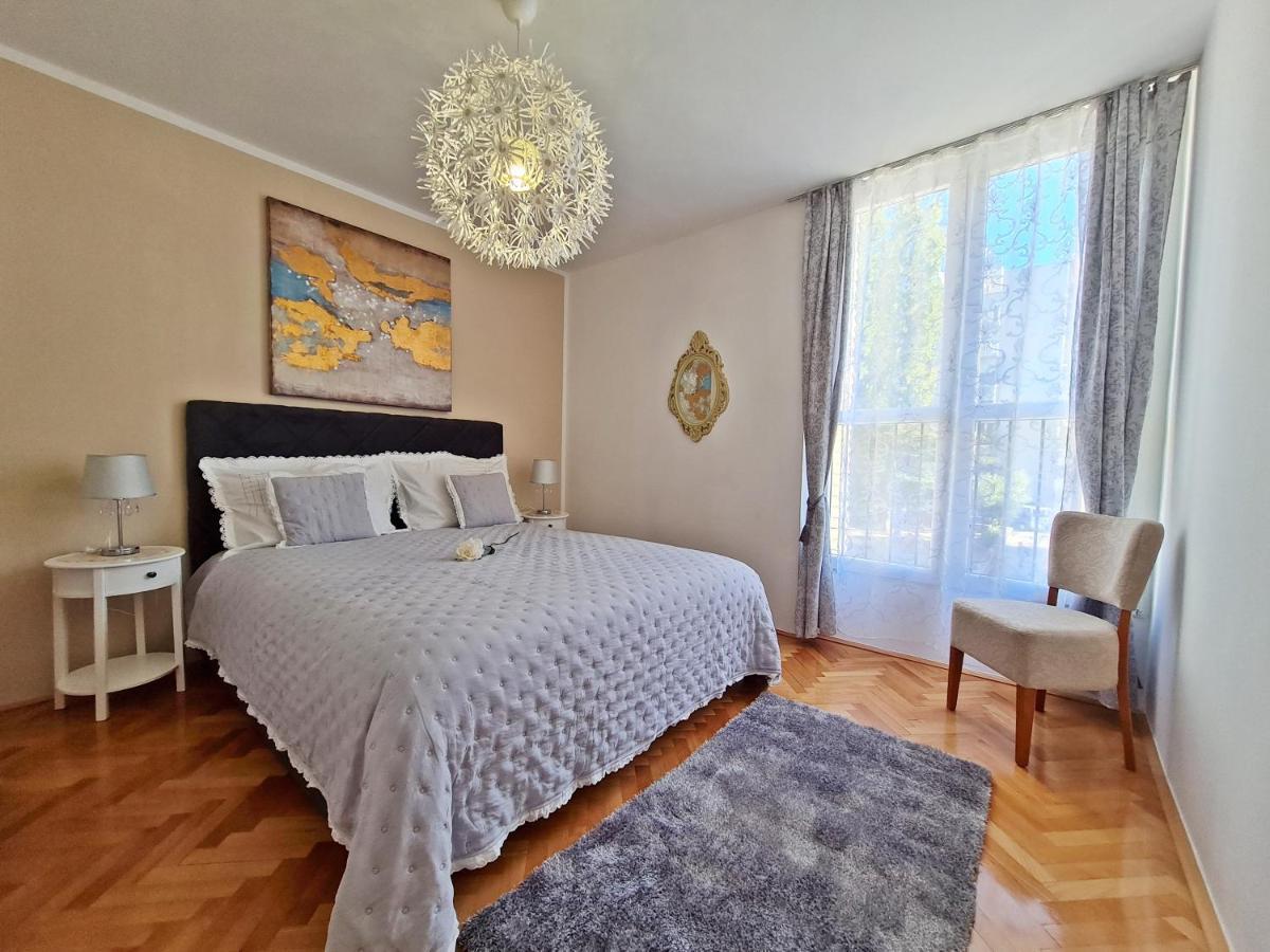 Beach Apartment Ivana โอมิช ภายนอก รูปภาพ