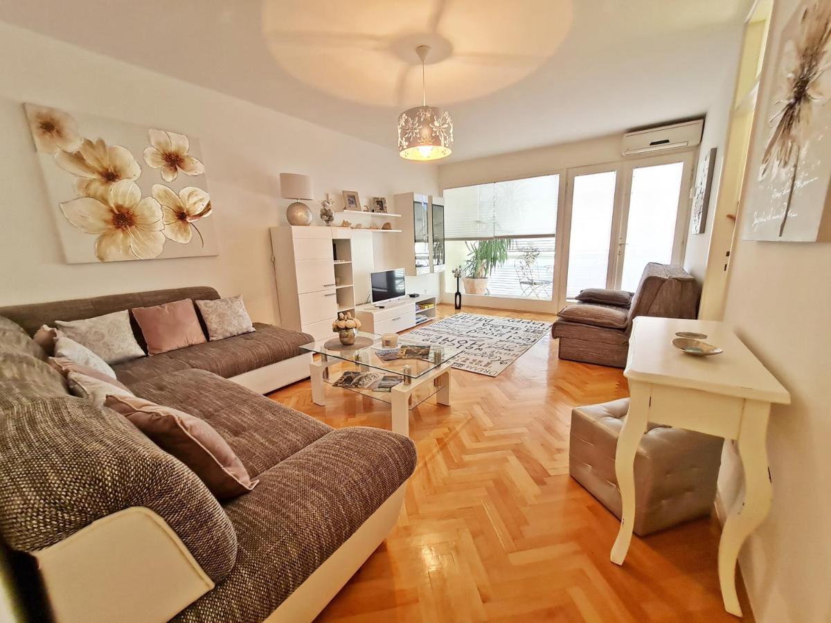 Beach Apartment Ivana โอมิช ภายนอก รูปภาพ