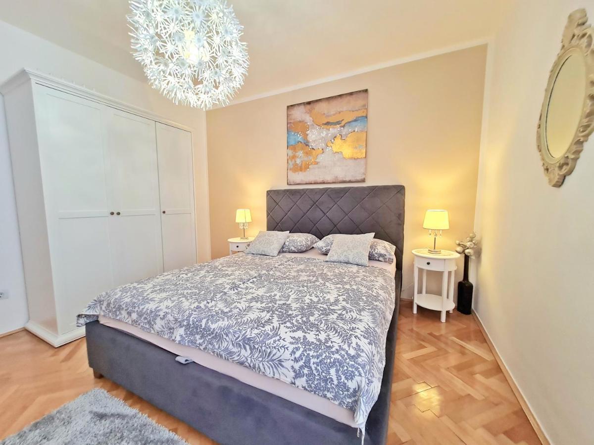 Beach Apartment Ivana โอมิช ภายนอก รูปภาพ